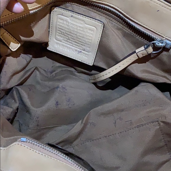 Coach handbag. - Picture 4 of 7